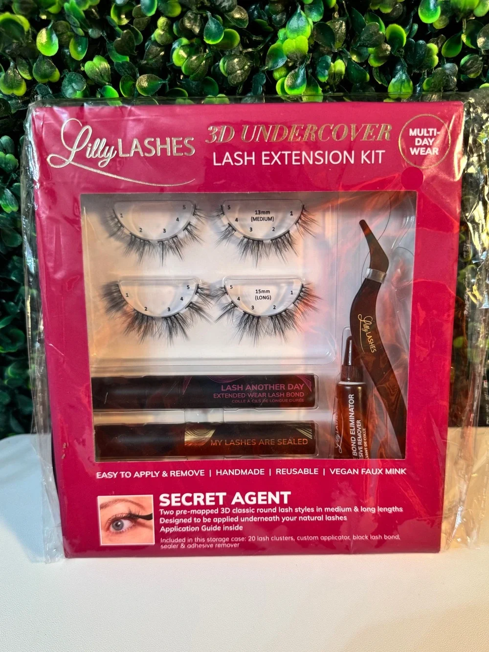 Lilly Lashes nwt lilly